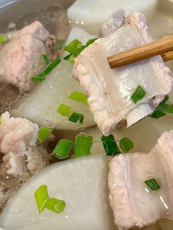 萝卜炖排骨，营养美味助生长