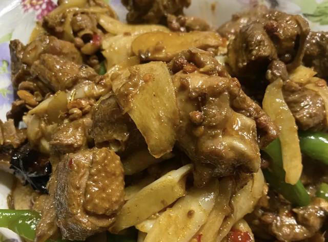 入夏后，少吃鸡肉和牛肉，多吃这3种肉！腿脚有劲，精神足身体棒