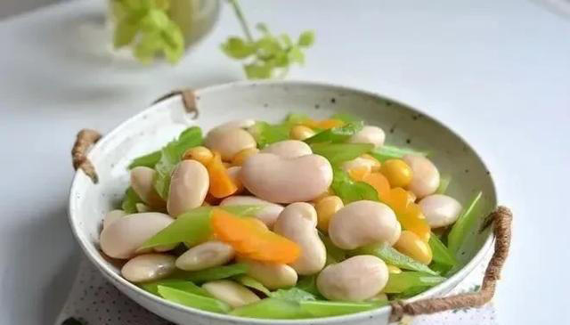 脾胃不好不用愁，夏天多吃这8道菜，健胃祛湿，肠胃越吃越健康