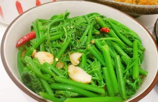 脾胃不好不用愁，夏天多吃这8道菜，健胃祛湿，肠胃越吃越健康