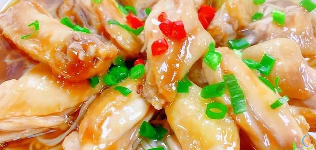 夏天适合吃这菜，蒸一蒸，拌一拌，没有油烟，好吃又开胃！