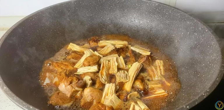 夏天流汗多，常吃这种肉，滋补解暑，比猪肉便宜，比羊肉好吃！