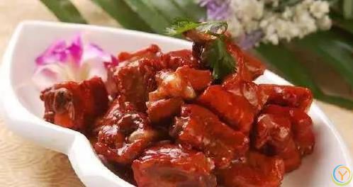 排骨这样做，外酥里嫩超好吃，不焯水也能香翻全家？