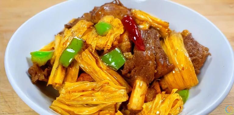 夏天流汗多，常吃这种肉，滋补解暑，比猪肉便宜，比羊肉好吃！