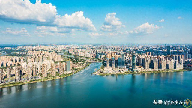 奇葩长沙地铁：批的多修的慢！拖泥带水还喜欢变来变去！堪称一绝