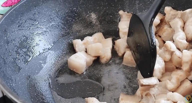 五花肉选这块才最好，简单三步炖出软糯红烧肉，你家做法行吗？