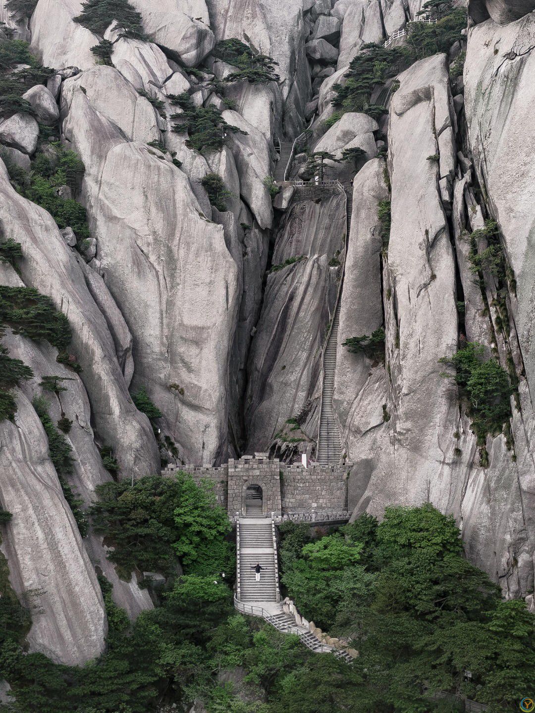 李白没骗我，比起黄山我更推荐爬这座山！