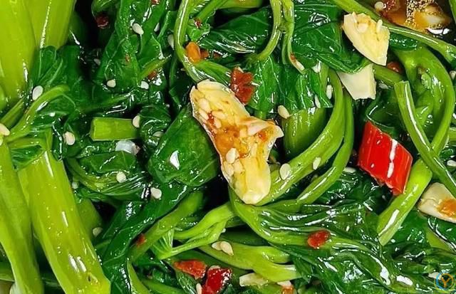 夏天可以不吃肉，但一定要吃八样当季蔬菜，开胃不上火，提高免疫