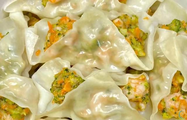 六月，八道美食使劲吃，一补蛋白质，二补维生素，营养搭配味道好