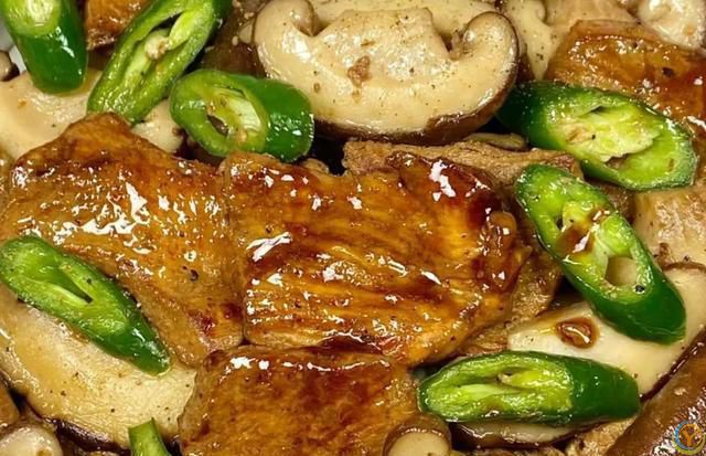 六月，八道美食使劲吃，一补蛋白质，二补维生素，营养搭配味道好