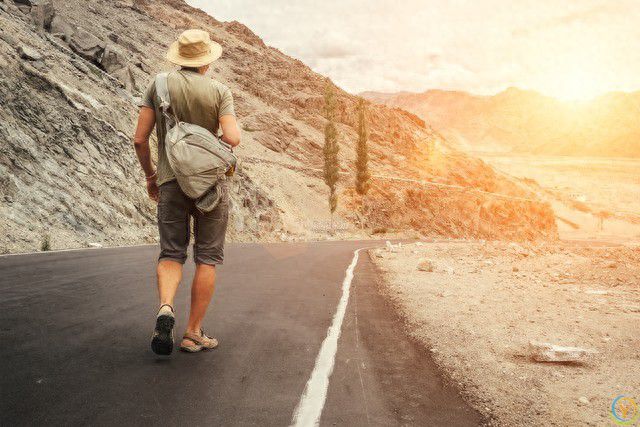 搞好人际关系，不必讨好别人，请记住以下七句忠告