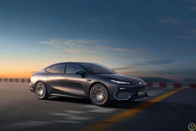 固态电池量产在即，燃油车两年后真会迎来&ldquo;骨折&rdquo;价吗？