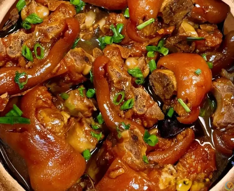 猪蹄不够软烂？记得加上这几个调料，猪蹄一咬就脱骨，没牙也能吃