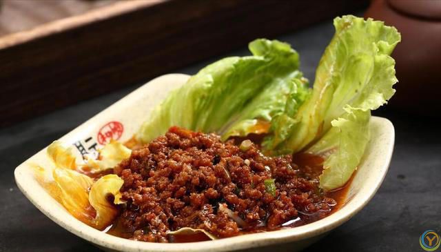 炸酱面好不好吃，关键在炸酱，大厨分享不外传做法，怎么吃都特香