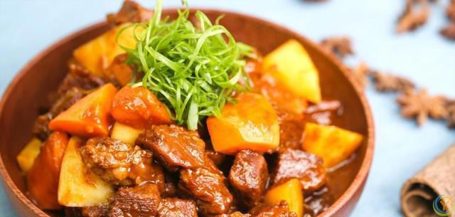 它是牛肉的“克星”，炖牛肉加了它，出锅软烂又入味，没牙也能吃