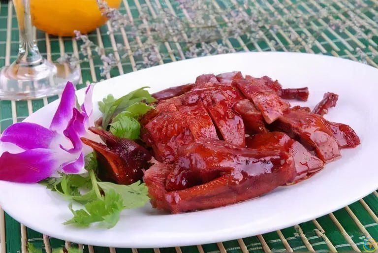 25款好吃菜品推荐：老鸭炖茄子、豆皮炒白菜等