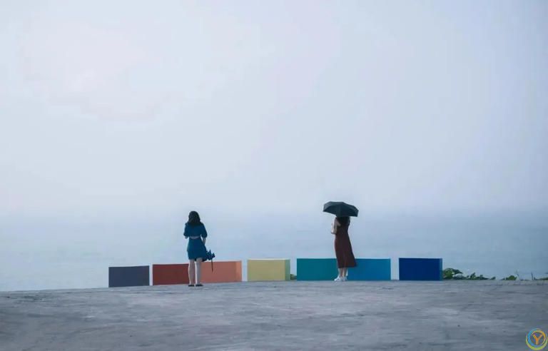 和***的人同行，与舒服的人深交，跟善良的人往来