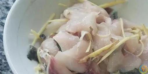 草鱼片蒸一蒸，***猪肉香，嫩滑无腥味好吃吗？