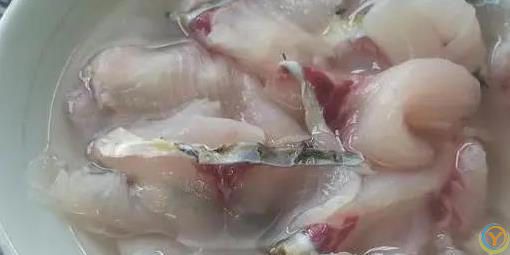 草鱼片蒸一蒸，***猪肉香，嫩滑无腥味好吃吗？