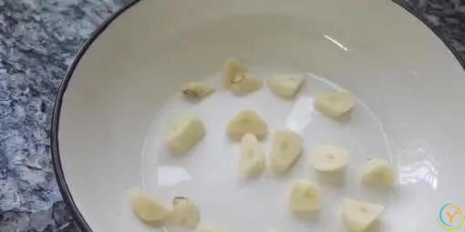 草鱼片蒸一蒸，***猪肉香，嫩滑无腥味好吃吗？