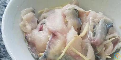 草鱼片蒸一蒸，***猪肉香，嫩滑无腥味好吃吗？