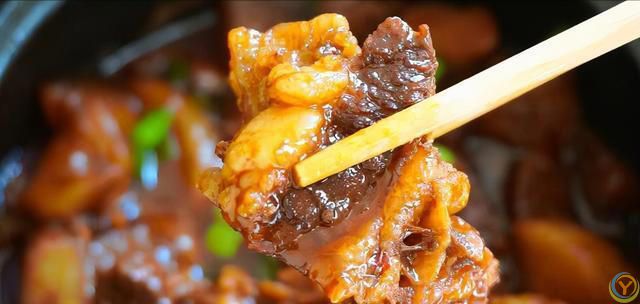 它是牛肉的“克星”，炖牛肉加了它，出锅软烂又入味，没牙也能吃