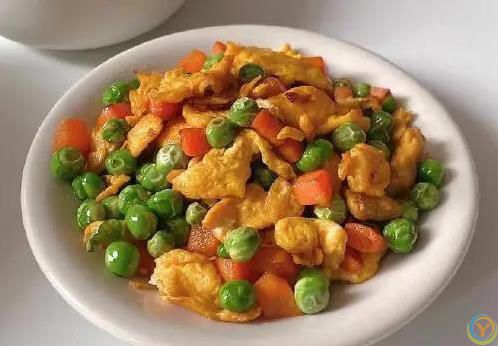 10分钟搞定家常菜，豌豆胡萝卜炒鸡蛋，简单却惊艳全家？