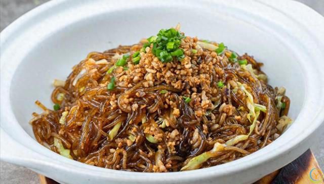 炒粉条，焯水后直接炒，难怪成坨，多做重要1步，根根顺滑不粘锅