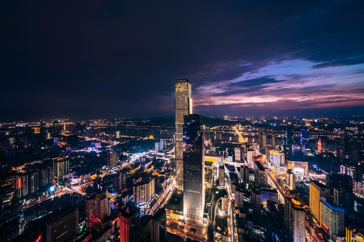 长沙旅游必去十大景点推荐！本地人私藏VS游客必打卡，你选哪个？