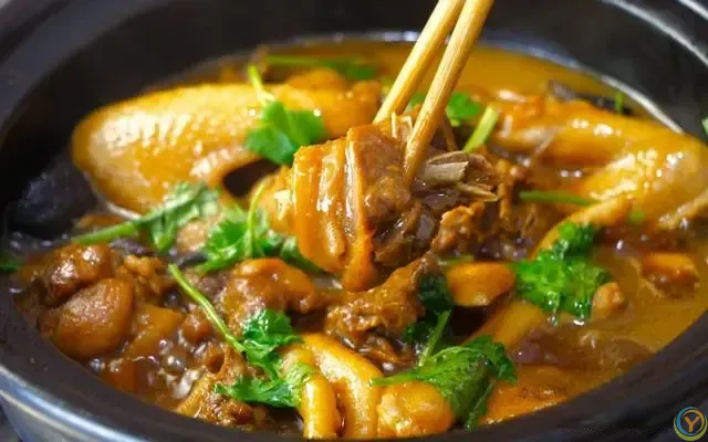 不管鸡肉怎么炖，一只鸡放5克它，鸡肉软烂又入味，好吃肉不柴