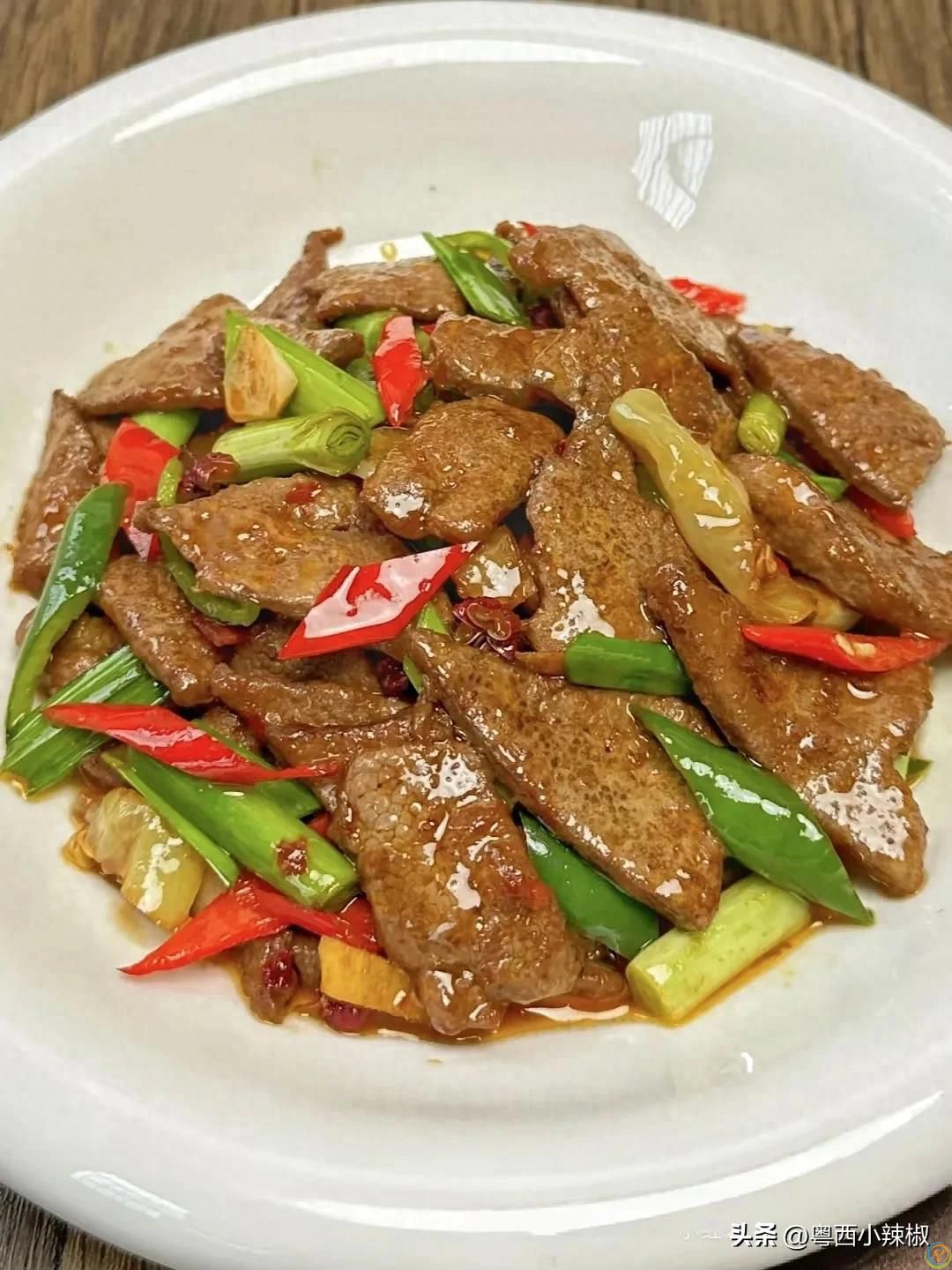 这10种补血食物比阿胶便宜10倍！打工人一周吃出红润好气色