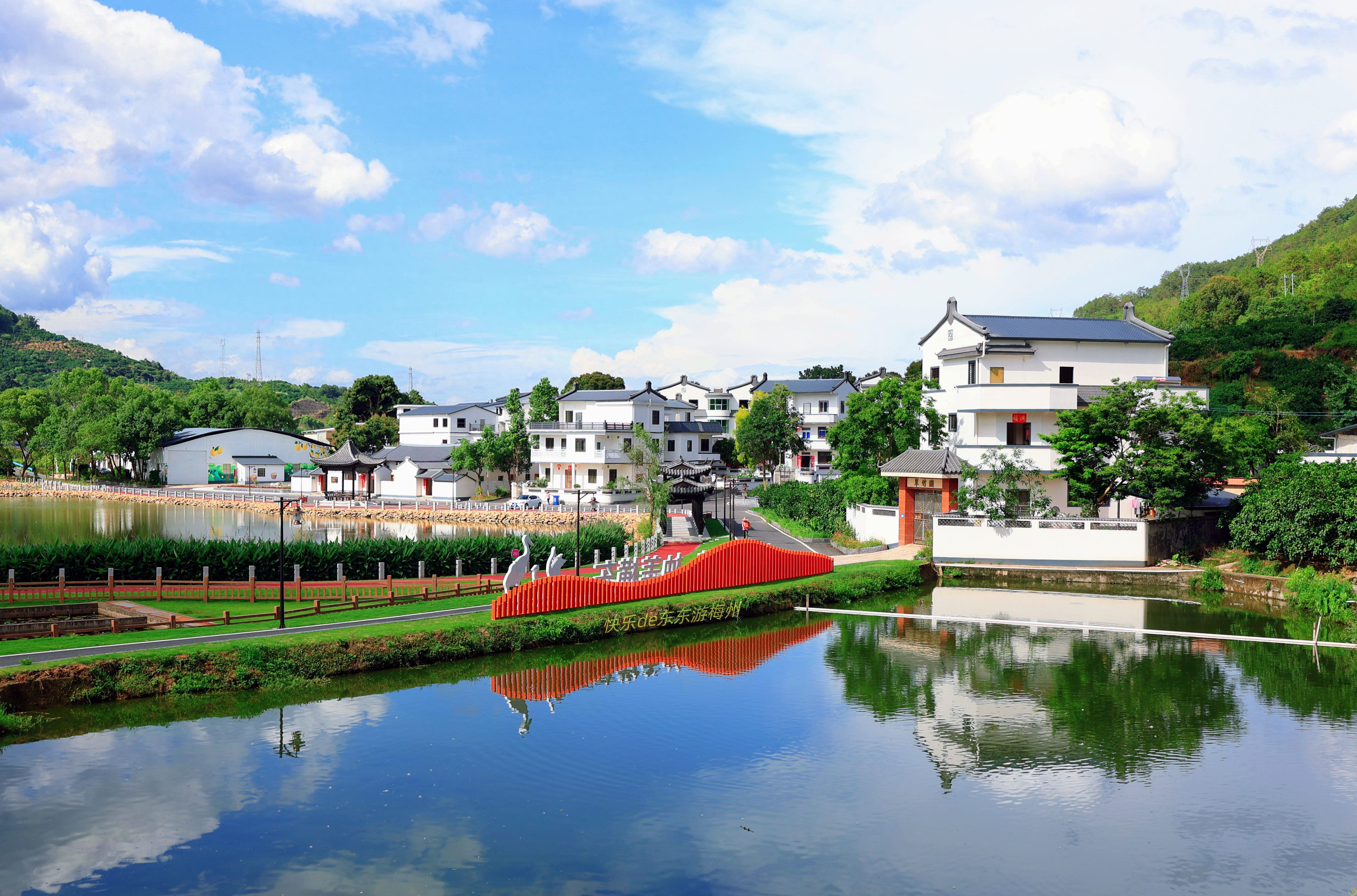 广东十大最美公路S223线上的璀璨明珠，松口古镇的一张靓丽的名片