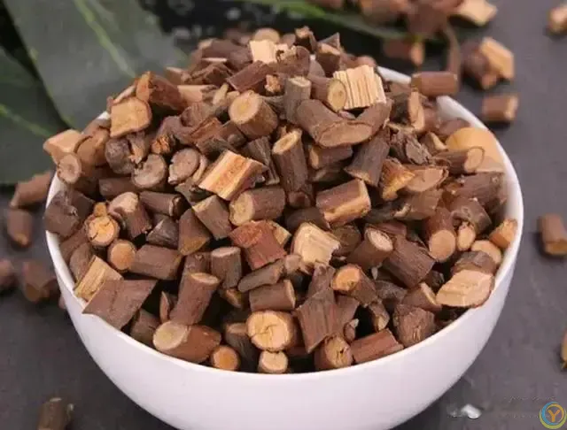 不管鸡肉怎么炖，一只鸡放5克它，鸡肉软烂又入味，好吃肉不柴