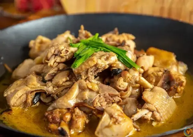 不管鸡肉怎么炖，一只鸡放5克它，鸡肉软烂又入味，好吃肉不柴