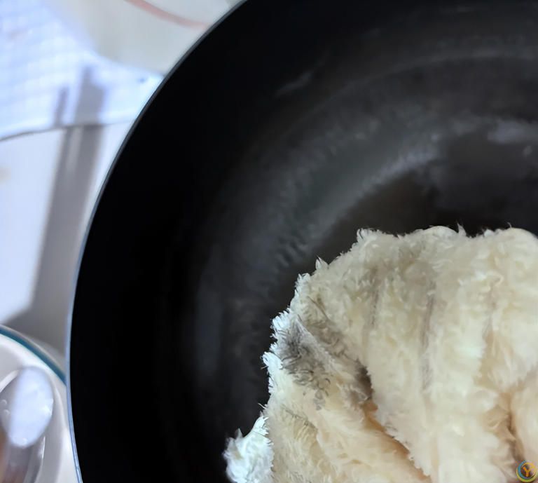 为什么炒完菜的锅别用冷水冲？多亏内行人提醒，很多人都做错了