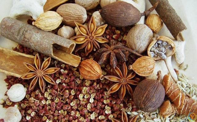 牛肉炖不烂，不是时间不够长，这几种香料缺一不可，出锅软烂鲜香