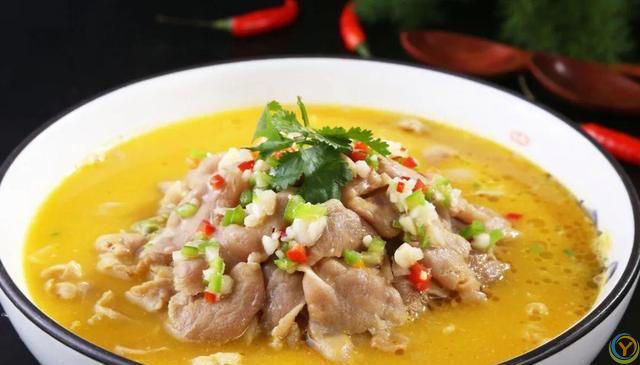 酸汤肥牛怎么做好吃又简单，酸汤肥牛的家常做法大全