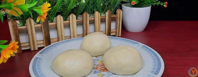 葱油饼好吃有诀窍，不发面不醒面，3分钟一锅，咸香酥软凉了不硬