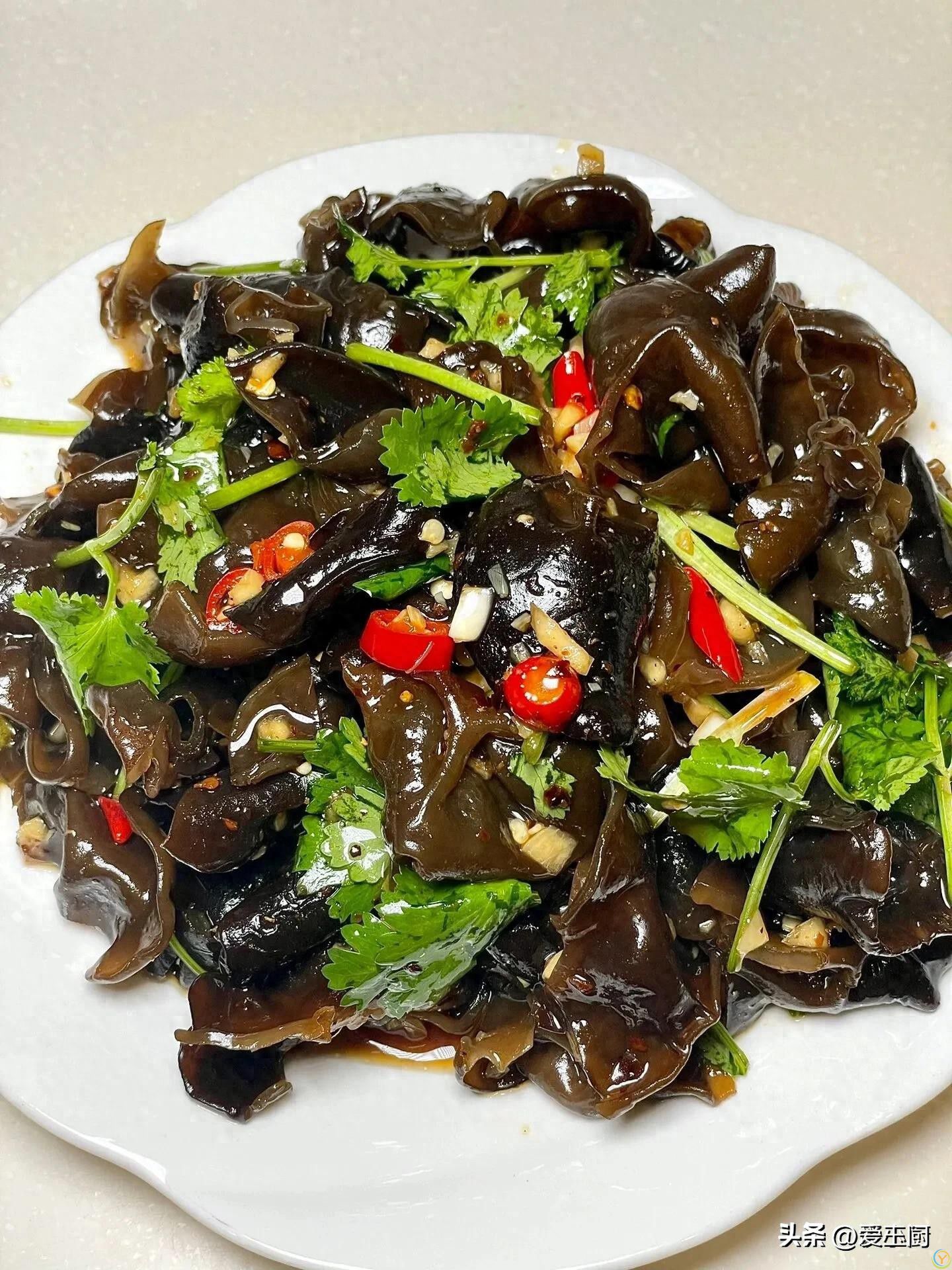 想让血管越来越干净，这5样食物要多吃！越吃身体越健康