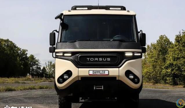 硬核越野房车开进荒野，空间媲美小公寓，敢问你想不想浪？