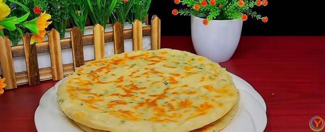 葱油饼好吃有诀窍，不发面不醒面，3分钟一锅，咸香酥软凉了不硬