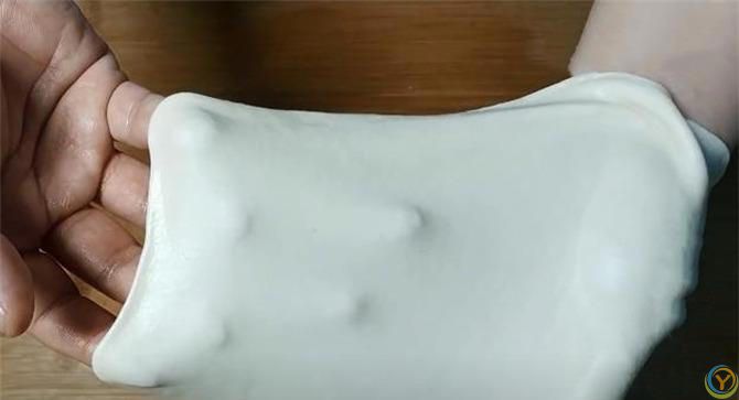 夏天面粉新吃法，不用蒸不用烙，简单一擀，咸香又酥脆，零失败