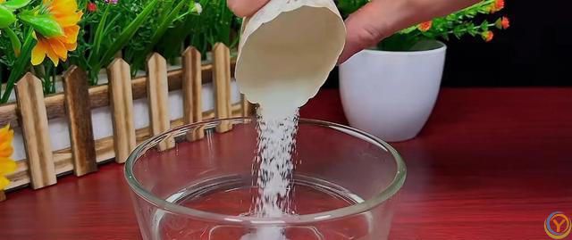 葱油饼好吃有诀窍，不发面不醒面，3分钟一锅，咸香酥软凉了不硬