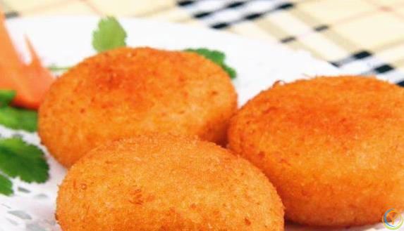 南瓜饼别用面粉，试试这招，软糯香甜吃不够