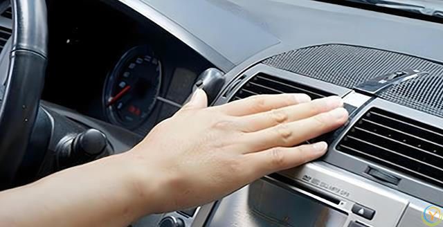 汽车开空调很耗油？汽修师傅说漏嘴：记住这些，既制冷还省油