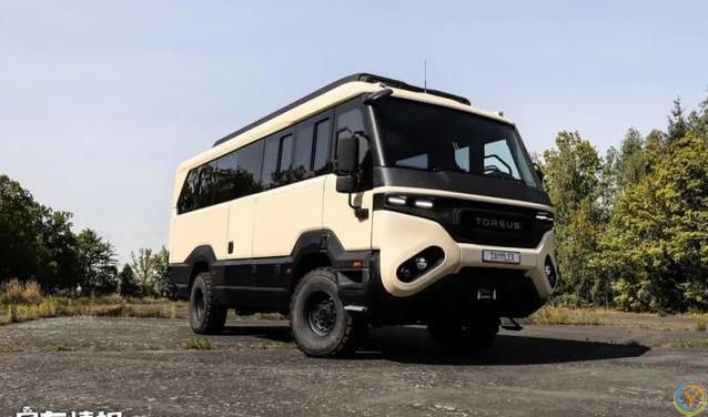 硬核越野房车开进荒野，空间媲美小公寓，敢问你想不想浪？