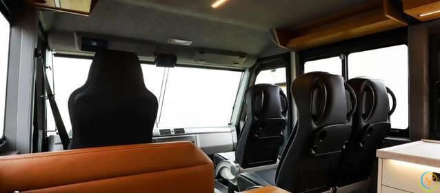 硬核越野房车开进荒野，空间媲美小公寓，敢问你想不想浪？