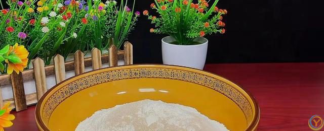 葱油饼好吃有诀窍，不发面不醒面，3分钟一锅，咸香酥软凉了不硬