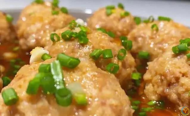 莲藕肉丸子香翻天，家常做法简单学，3招让味道更绝？