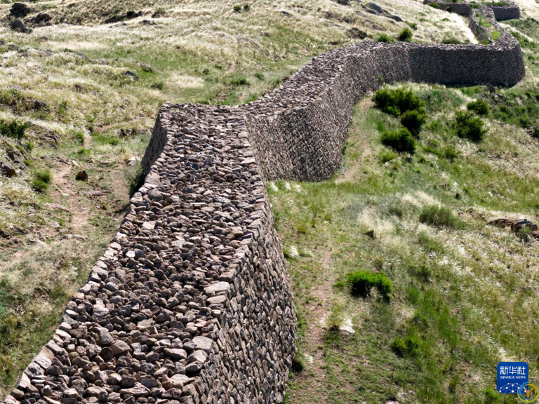 群山中的秦长城